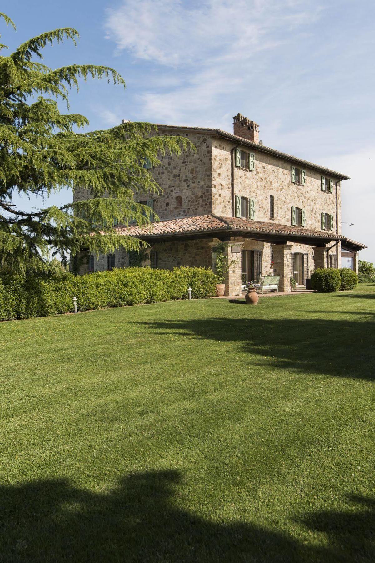 La Palazzetta Del Vescovo Casa de hóspedes Fratta Todina Exterior foto